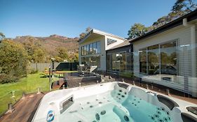 Heath House Luxury Halls Gap Accommodation